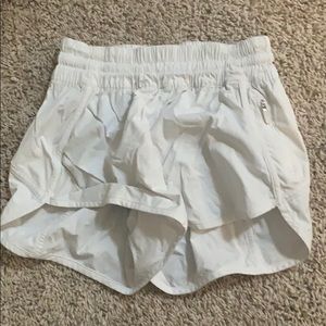 white lululemon shorts